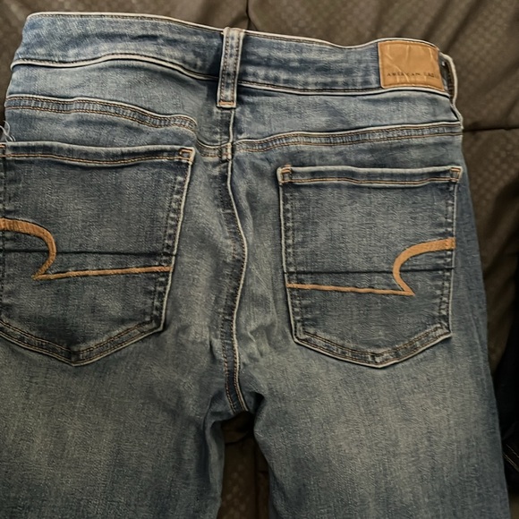 American Eagle. Size 6. Will bundle with other 2 for better price. - Picture 4 of 4